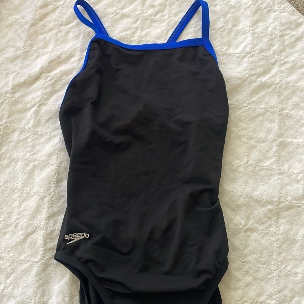Black Speedo women’s Swimsuit One Piece Endurance+ Flyback Solid size 8/34. A51